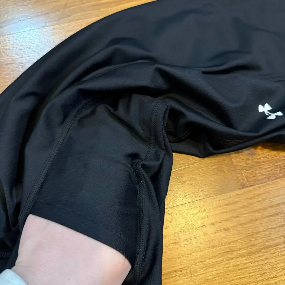 Under Armour Women’s Medium Black Compression Heatgear Crop Cropped Legging